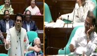 ‘মন্ত্রীদের আমার পিছে ঘোরা উচিত’, পার্থর বক্তব্যে টেবিল চাপড়ালেন প্রধানমন্ত্রী