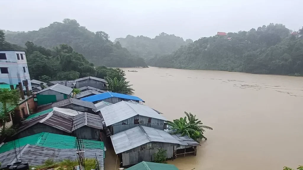 দেশের বন্যা পরিস্থিতি আরও অবনতির পূর্বাভাস