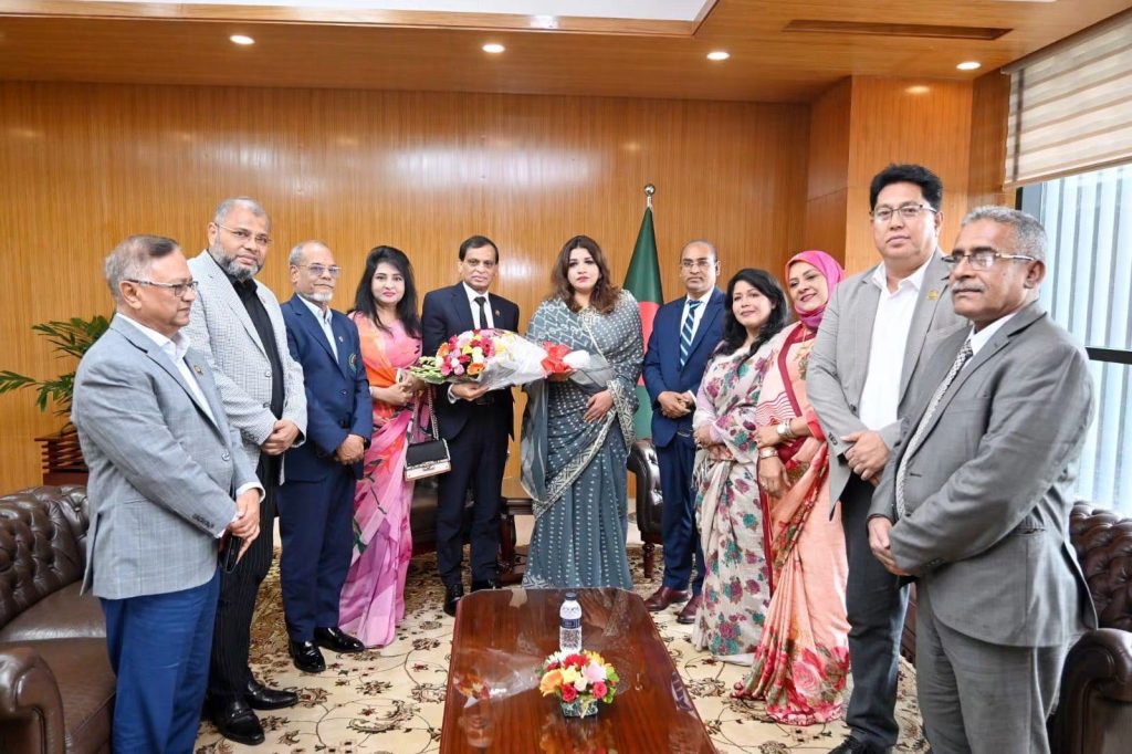 সিআইএস ও পূর্ব ইউরোপে রপ্তানির নতুন দিগন্ত খুলতে চায় সরকার, ব্যবসায়ীদের এগিয়ে আসার আহ্বান