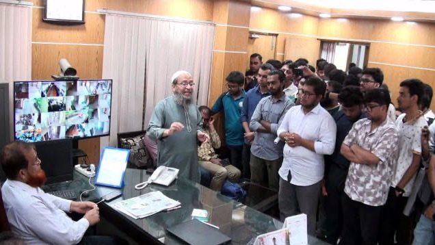 বরিশালে নতুন স্বাস্থ্য পরিচালককে ঘিরে বিক্ষোভ, অপসারণের দাবিতে ড্যাবের অবস্থান