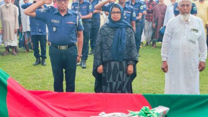 সাপাহারে বীর মুক্তিযোদ্ধা বছির উদ্দিনের রাষ্ট্রীয় মর্যাদায় দাফন সম্পন্ন