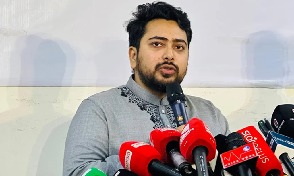 আইনশৃঙ্খলার উন্নতিতে স্বরাষ্ট্রমন্ত্রীর তৎপরতা নেই: নাহিদ ইসলাম