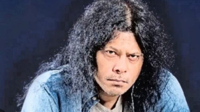 ইতালিতে হোটেল কক্ষ নোংরা করার অভিযোগে জেমসকে জরিমানা
