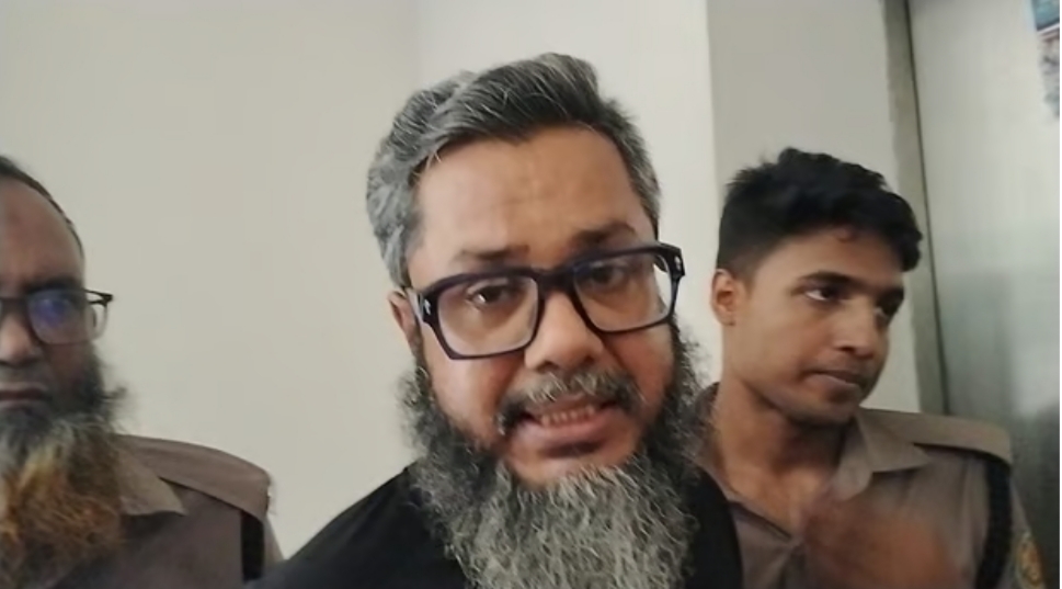 দক্ষিণখানে নারী দন্তচিকিৎসক হত্যা: স্বামী ২ দিনের রিমান্ডে, যেসব কারণে পুলিশের সন্দেহের তীরে