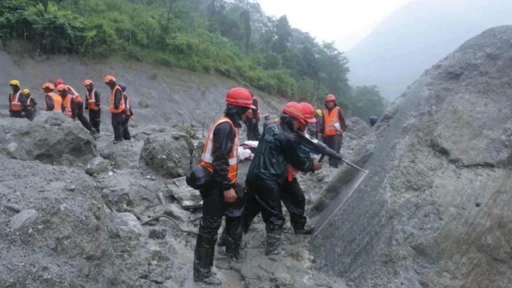 নেপালে বন্যা ও ভূমিধসে ৭৩০ ছাড়াল মৃতের সংখ্যা