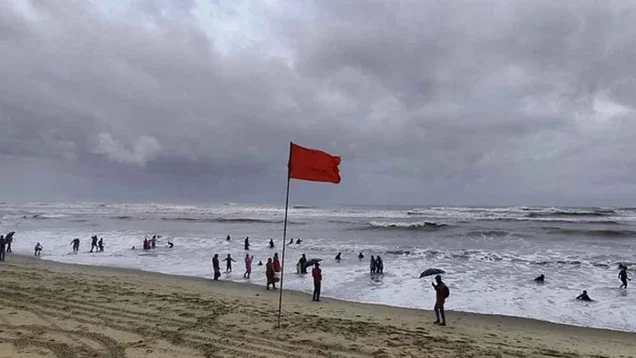 সমুদ্রবন্দরে ৩ নম্বর সতর্কসংকেত