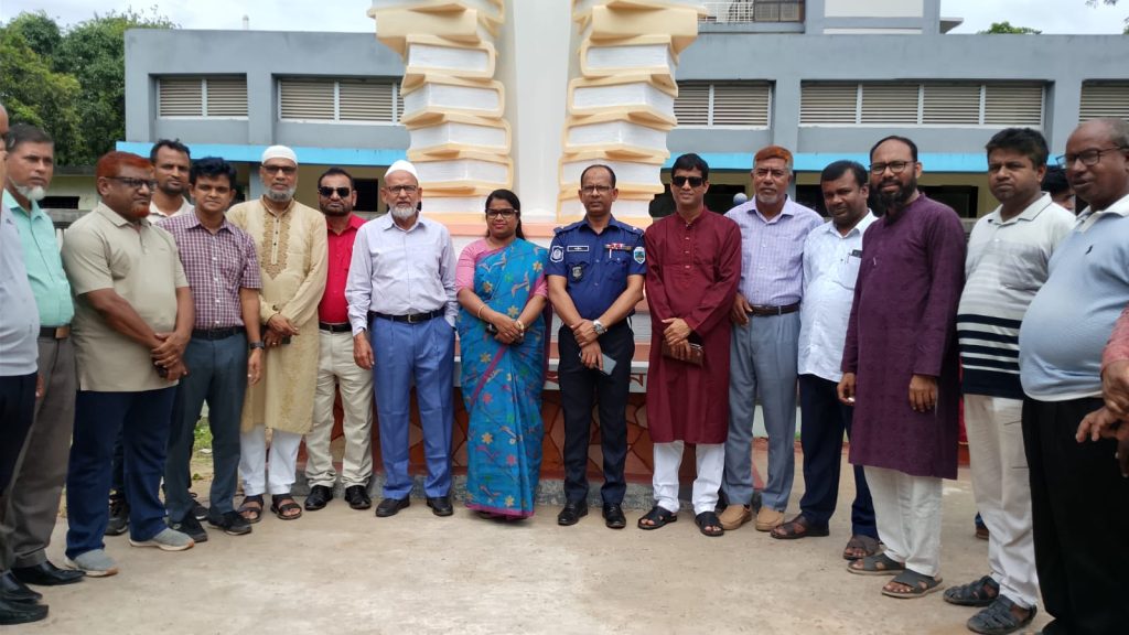 সাপাহারে ‘জ্ঞান চত্বরের’ শুভ উদ্বোধন