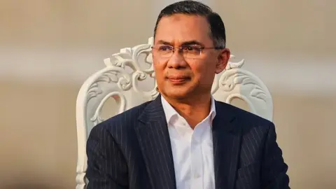 জাতিসংঘ সফর শেষে নিউইয়র্ক ছাড়লেন প্রধানমন্ত্রী